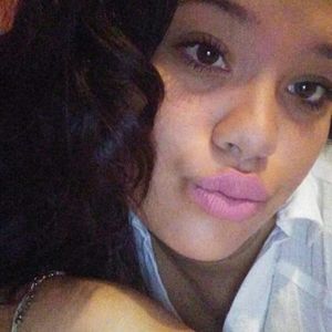 Meet your Posher, Adriana